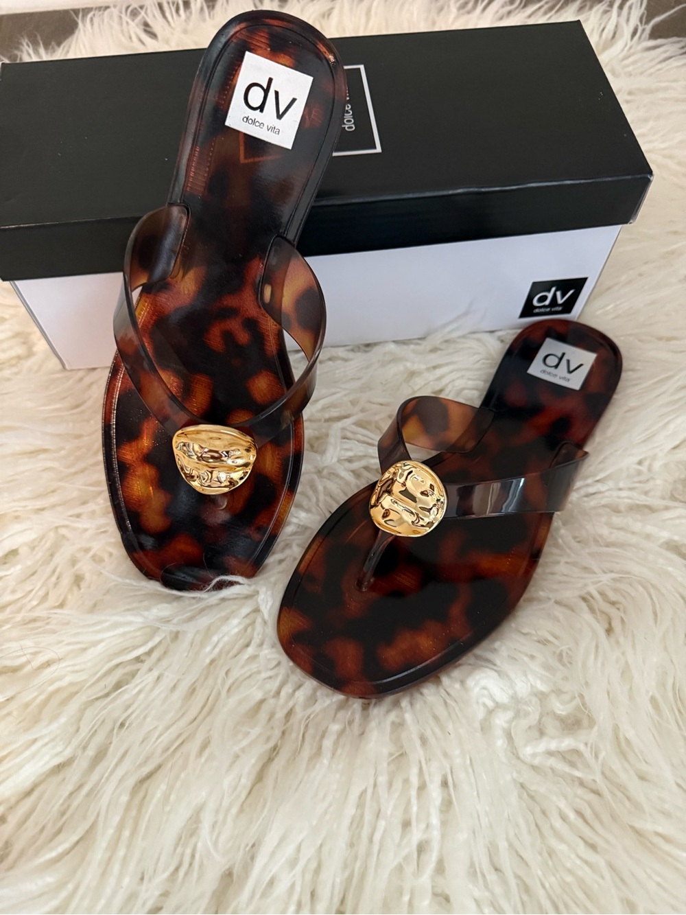 Dolce Vita Jaspar Tortoiseshell Brown Jelly Thong Sandals with Gold Medallion